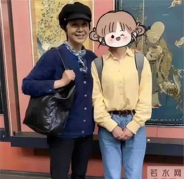 蒋雯丽59岁英国低调生活曝光：昔日女神瘦老憔悴，岁月不饶人