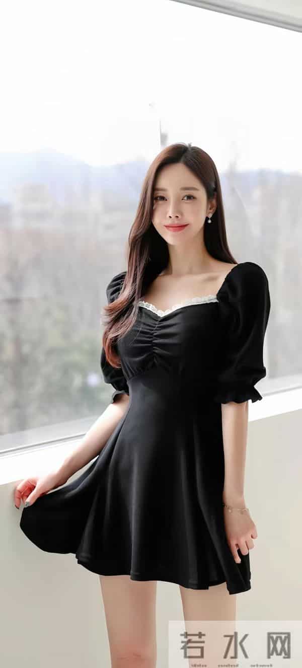 孙允珠黑色中袖连衣短裙，甜酷气质美到犯规
