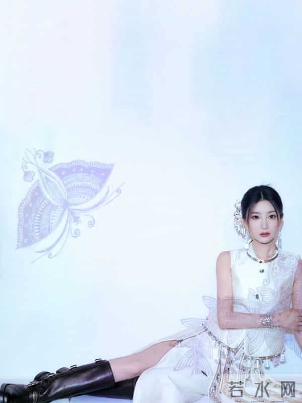 毛晓彤｜苗绣白月光，看大山深处，最美绣娘如何编织梦想！