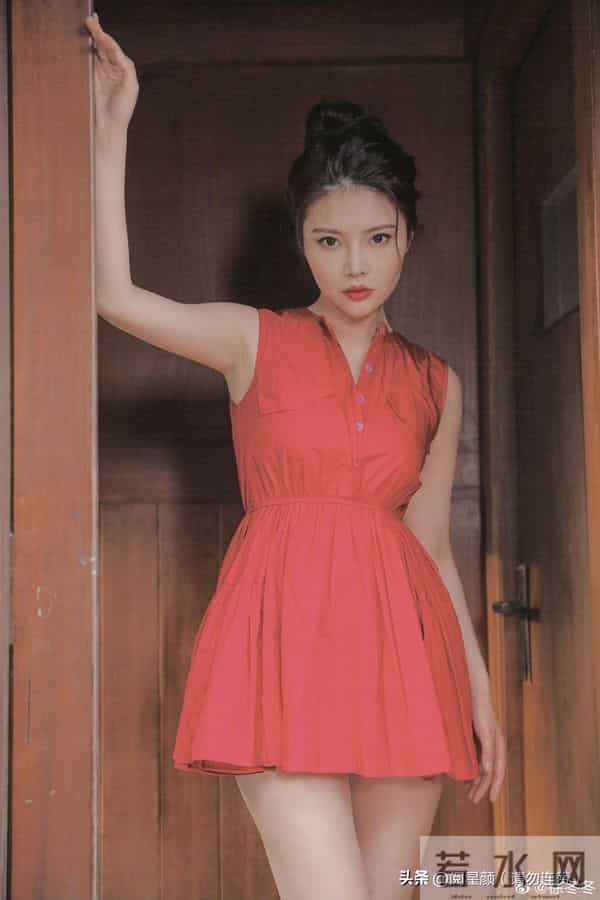 徐冬冬 大嫂美起来很上头 红裙倩影 化身温柔萌妹
