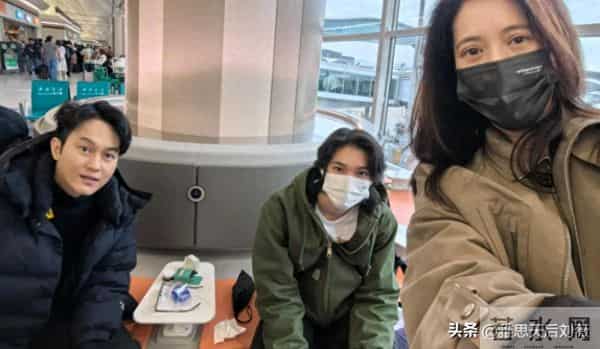 袁咏仪赴英国陪儿子读大学!为什么越来越多明星选择送孩子去英国