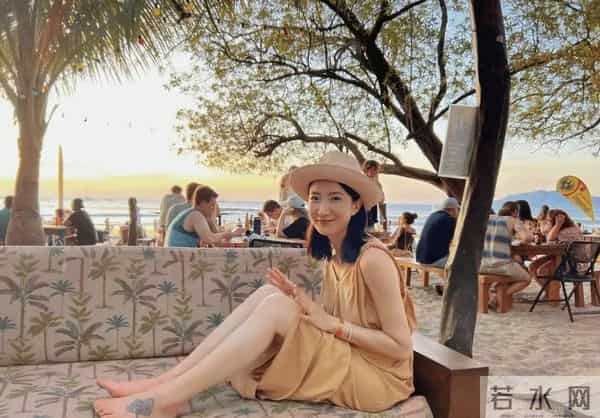 和陈赫离婚10年后,再看晒泳装照的许婧,才明白杨幂当年真说对了