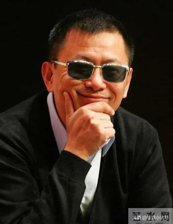 古二再曝录音实锤!王家卫“夏令营”计划被指收割年轻人剧本!