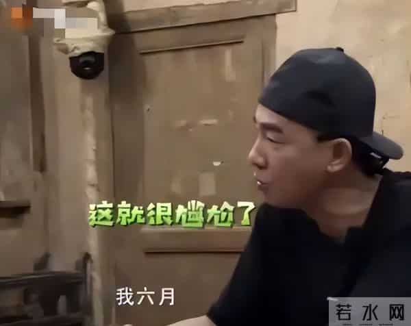 75岁刘晓庆参加综艺节目就闹了个大乌龙，气氛顿时尬住了！