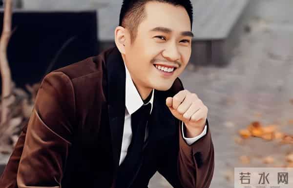 戏红人不红，娶“丑女”为妻还恩爱24年，有种“人生赢家”叫任帅