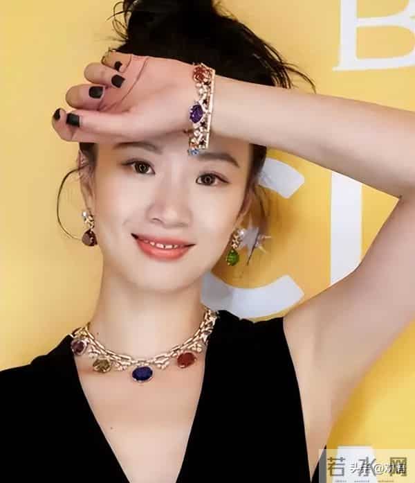 因耍大牌惨遭封杀，求拍“裸戏”上位！难怪连张颂文都嫌弃她！