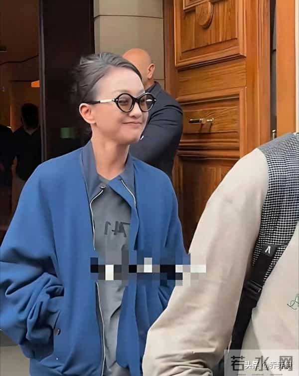 天啊，周迅这么老了，头发都白了！岁月不饶人呀！