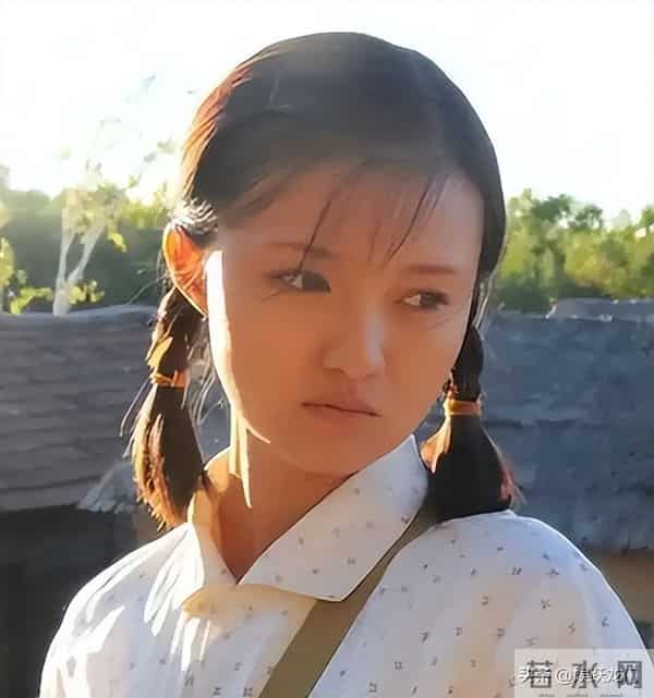 赵宝刚把她“当宝”,孙红雷对她“关爱有加”,48岁她真让人羡慕