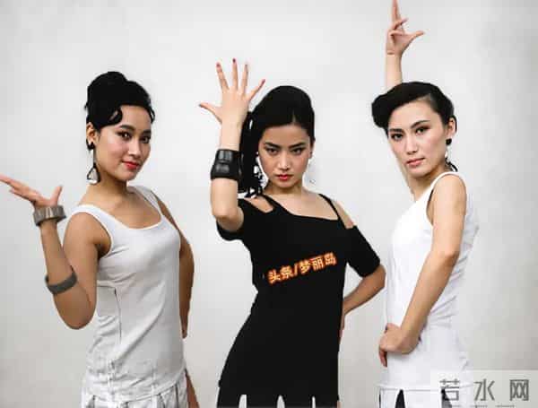 1986年明星时装挂历 时装电影《黑蜻蜓》《模特之死》吴海燕 陈烨 等