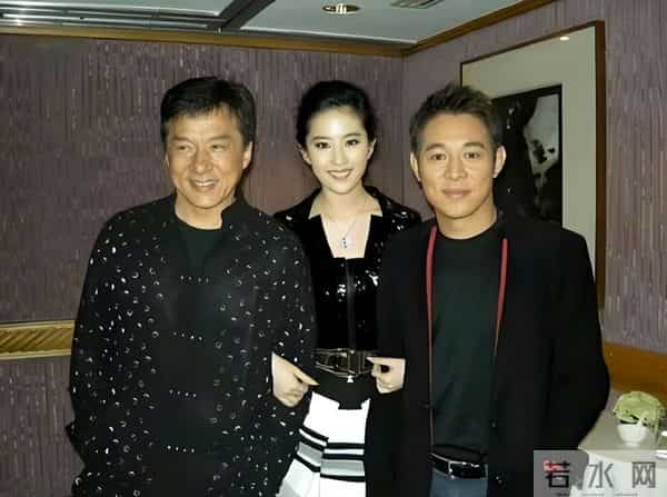 钱赚够了不装了?退出春晚,被综艺"开除"的贾玲,下场怪不了别人