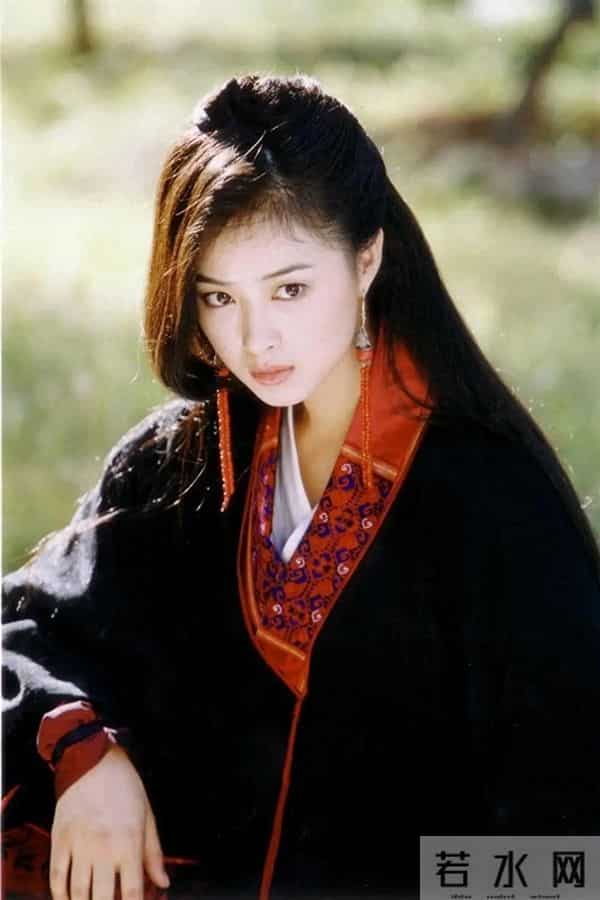 走上大S老路？42岁减肥减到哭的蒋欣，给女明星们提了个醒