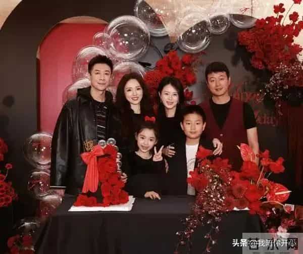 佟大为儿子与董璇女儿同框照曝光!网友:这难道是所谓的青梅竹马