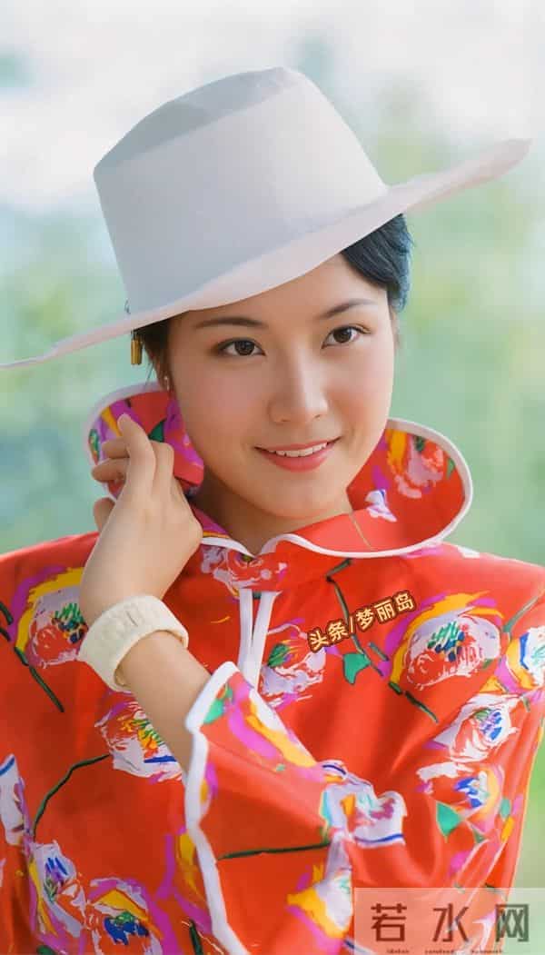 1986年明星时装挂历 时装电影《黑蜻蜓》《模特之死》吴海燕 陈烨 等