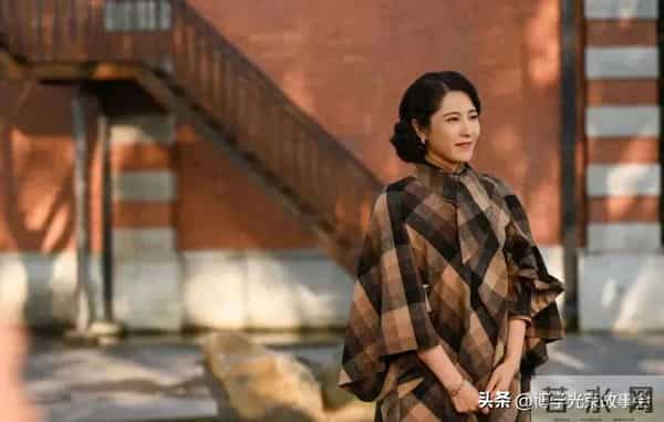 曾黎访谈录，暗夜中信仰的光辉，历史与艺术的交响