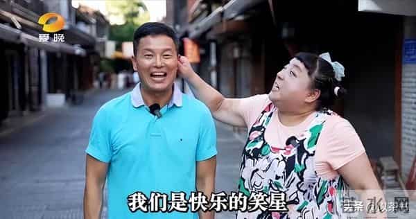 68岁曲协副主席:师从李金斗,二婚娶小30岁洋妻,生俩混血女儿