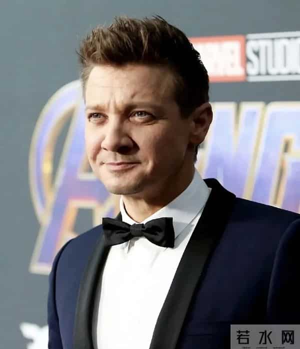 漫威电影演员杰瑞米·雷纳被中国纪录片导演周依公开指控性骚扰