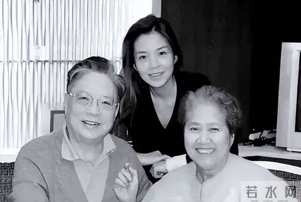 “央视一姐”朱迅的落寞，是整个主持界的悲哀，令人惋惜不已