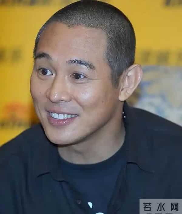 网传李连杰移植了已故少林武僧秋风的心脏！李连杰被逼脱衣自证