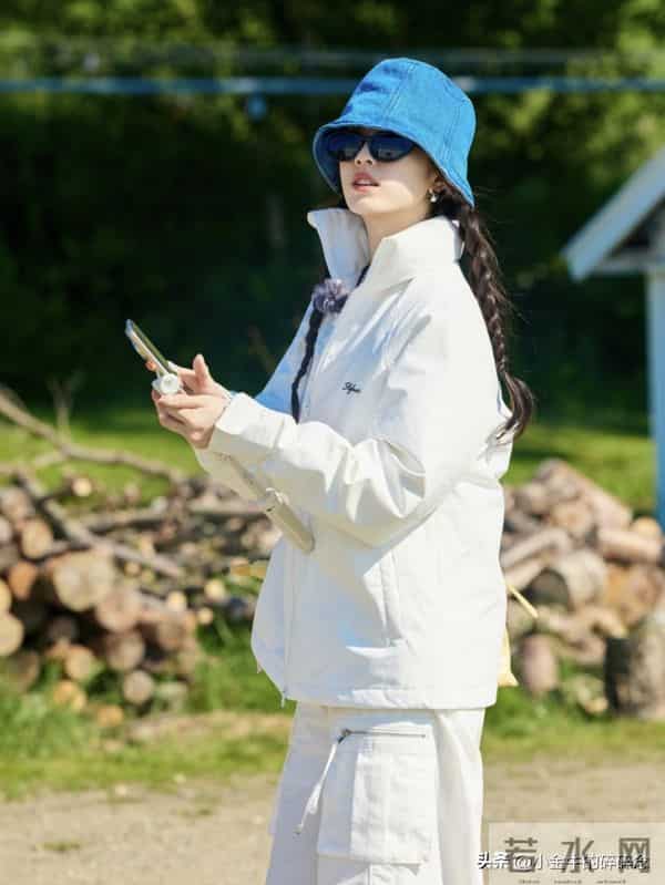 《花少》挪威穿搭合集,来看看明星们秋冬出游穿搭