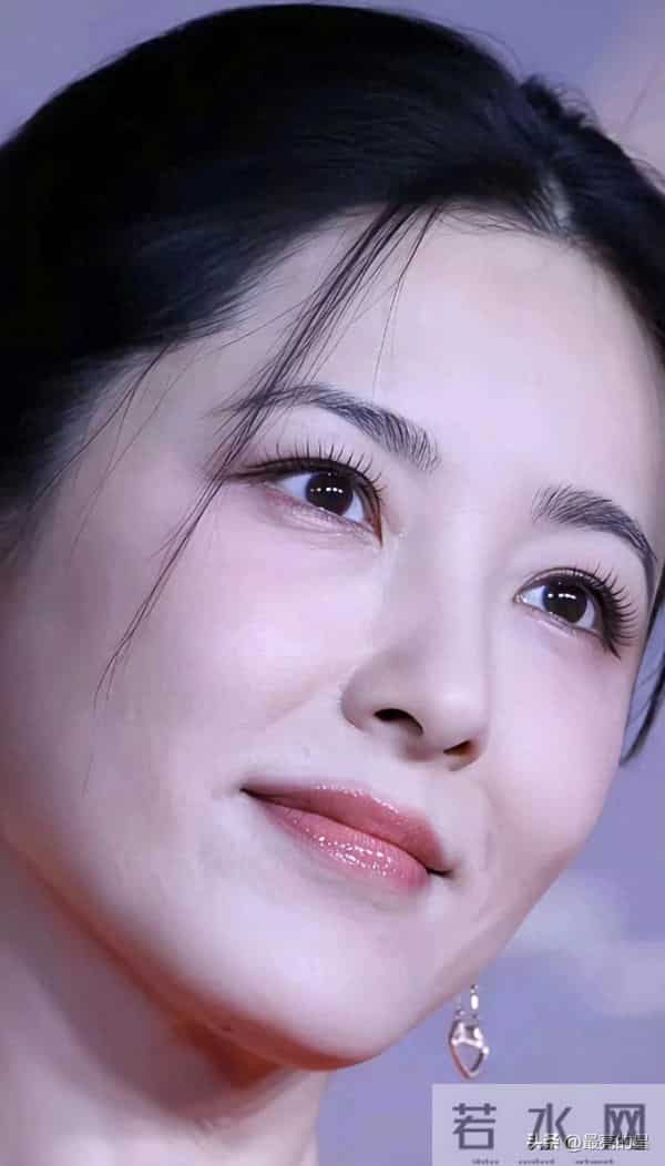 原相机下的曾黎，真的太美了，果然一个的美眼睛是关键