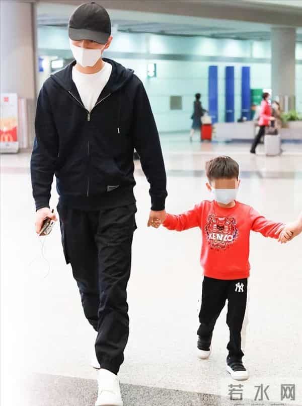 狐狸尾巴藏不住！离婚9个月陈妍希本性难改，陈晓8岁儿子被连累