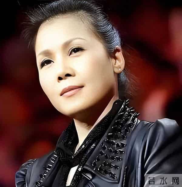 59岁田震近照曝光，容貌大变样，网友：我懵了，不敢相信自己眼睛