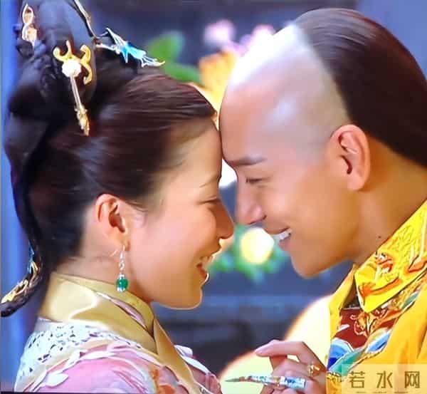 同居四年后分手，佘诗曼拿下“三料视后”，他却只能演烂片养四娃