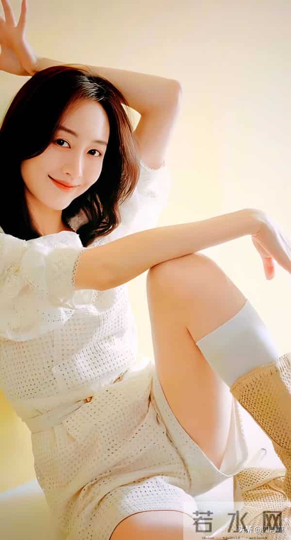 王鸥"清纯可人美丽动人 "女神范十足 "最美女明星 "