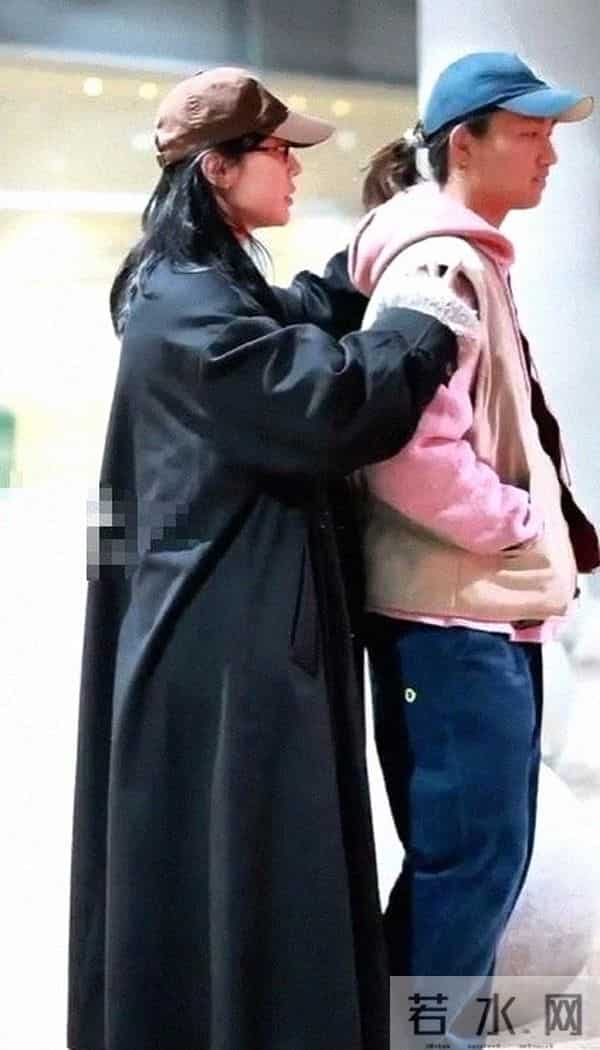 白百何儿子帅到不敢认!只有17岁身高接近1米8,长相酷似爸爸