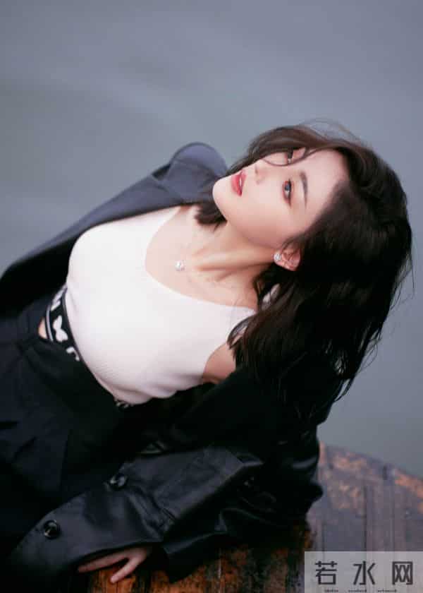 张天爱,太饱满了吧,人间水蜜桃,这样的女神谁能不爱,真的绝!