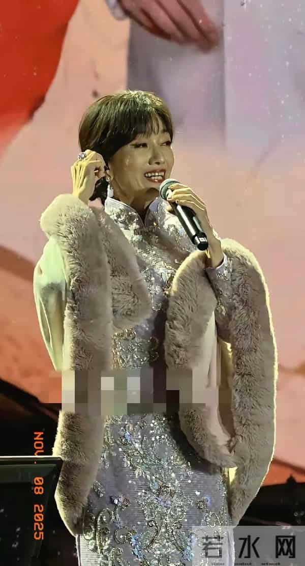 赵雅芝能不能不要出来吓人了高清镜头下手臂青筋暴出又干瘪无美感