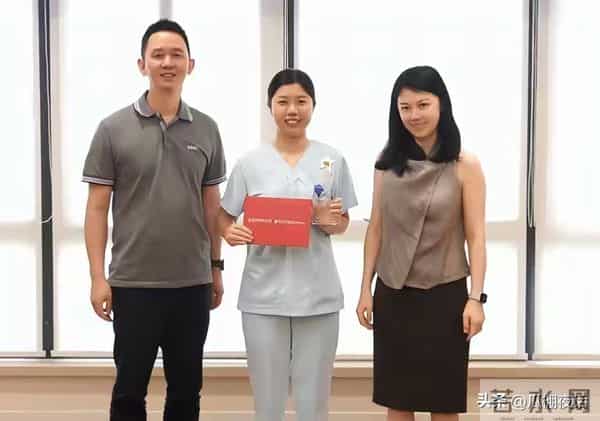 前央视主持人为爱情放弃国籍,走投无路回国,如今她过的怎样了