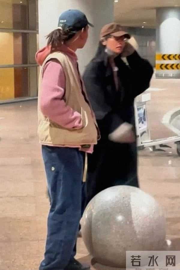 白百何儿子帅到不敢认!只有17岁身高接近1米8,长相酷似爸爸