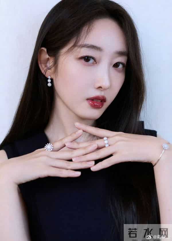 蒋梦婕，娇小玲珑惹人爱～