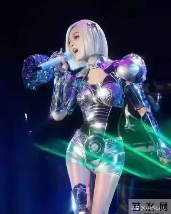 张韶涵的服装造型师绝对对她是真爱，简直太美了！