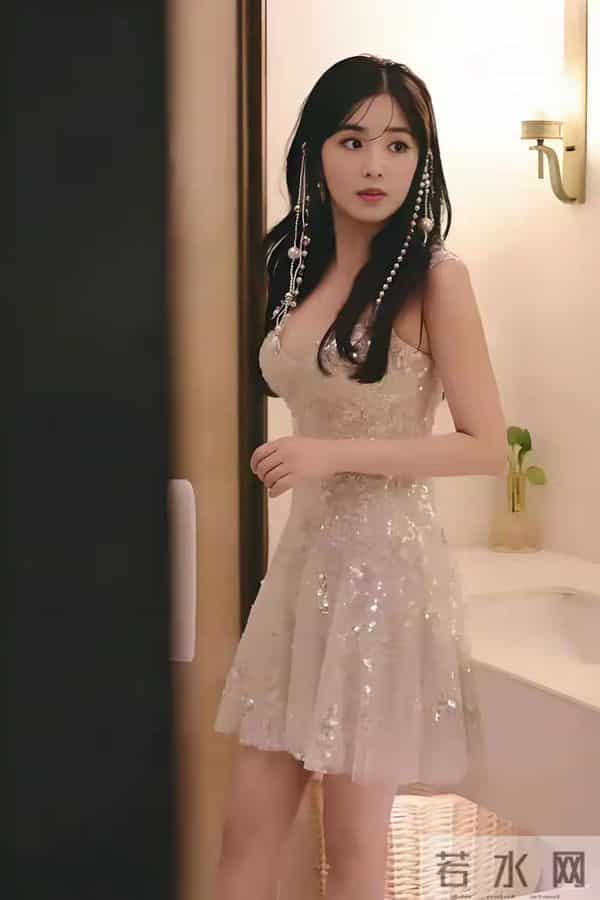 这还是当年超级女声的张含韵吗！这身材如果100分的话你能打多少