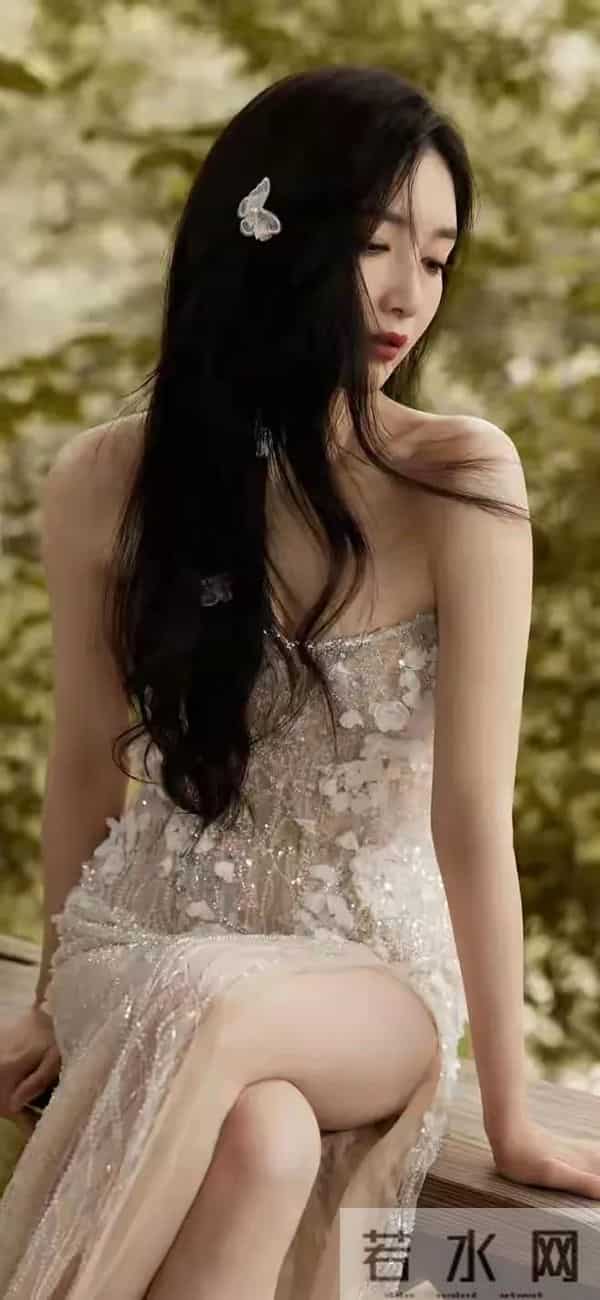 江疏影高清大图