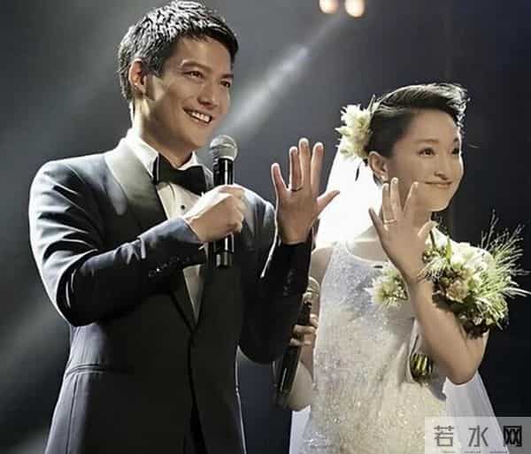 花无百日红!51岁头发花白的周迅,如今的“下场”怪不了别人