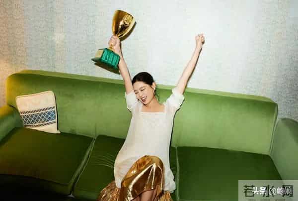 没有对比就没有伤害,辛芷蕾发文怒怼“郝蕾”,其中胜者不言而喻