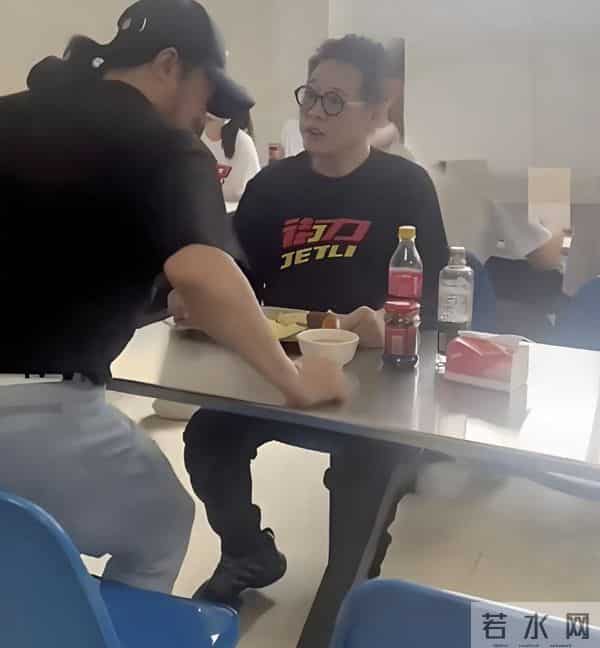 李连杰也没想到，“一夜回春”后，成龙洪金宝却因他而被牵连