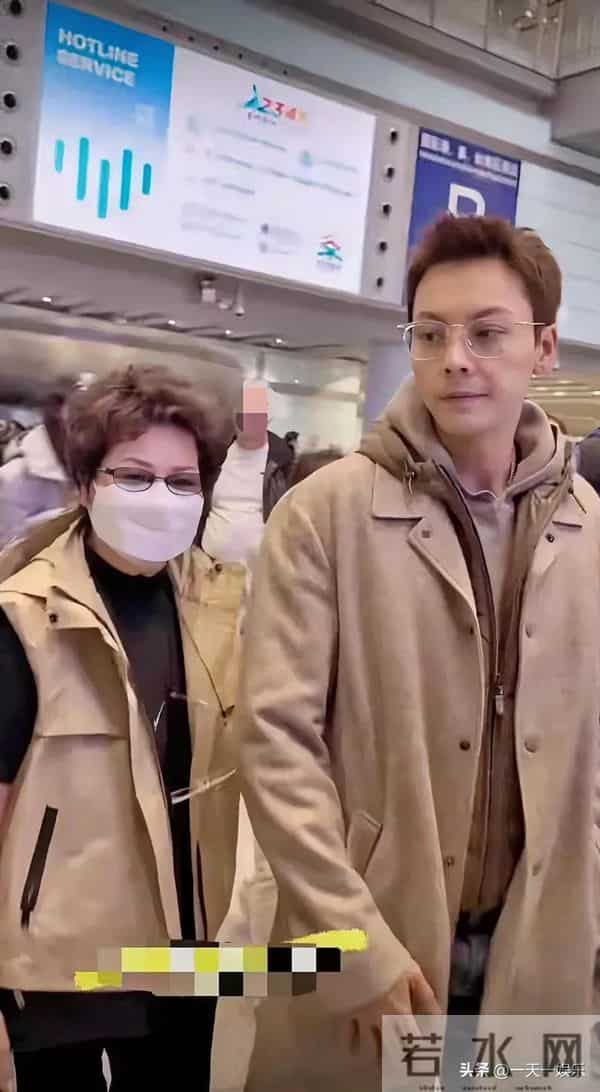 陈伟霆妈妈专程飞北京 看孙子儿媳 何穗穿情侣装 为迎接婆婆首晒美照