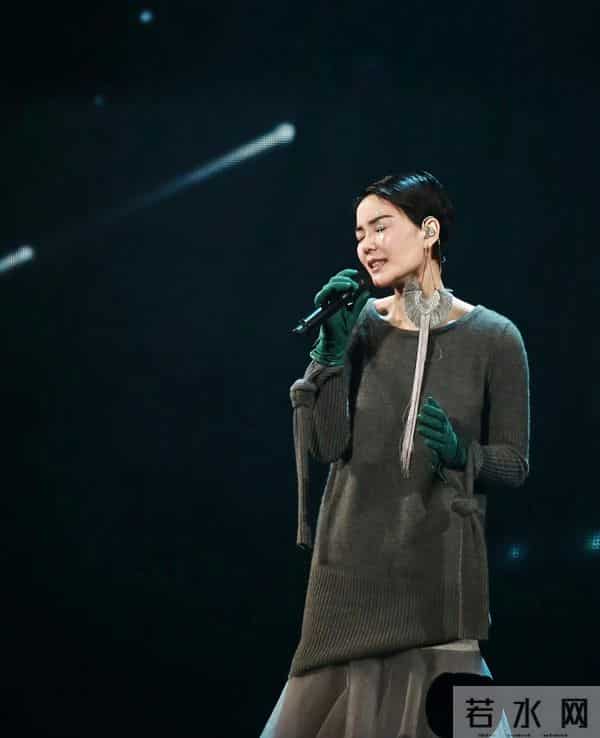 王菲经纪人陈家瑛,紧急发声,网友纷纷评论区喊话