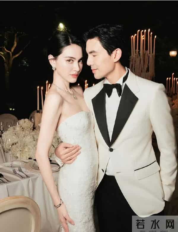 泰星Mai和Ter低调举行婚礼,上演头纱吻,好闺蜜MintC抢到捧花