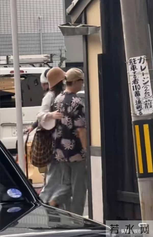 陈伟霆亲自接妈妈来京探望孙媳,摸脸好宠溺!对何穗很满意!