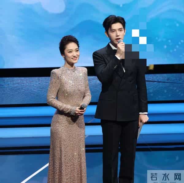 目光呆滞、两眼无神、又肿又僵、说话磕巴篮羽也带不动这个拖油瓶