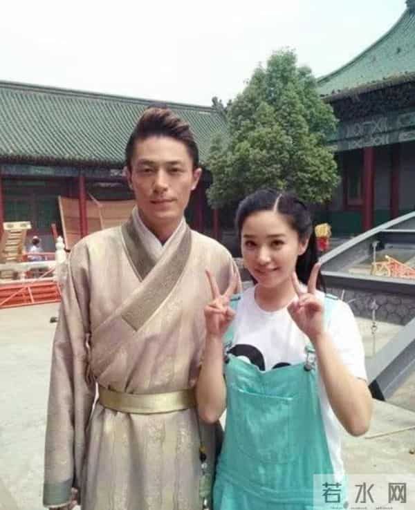 37岁阚清子晒孕晚期美照!戴珍珠项链珠圆玉润,像个小富婆超可爱