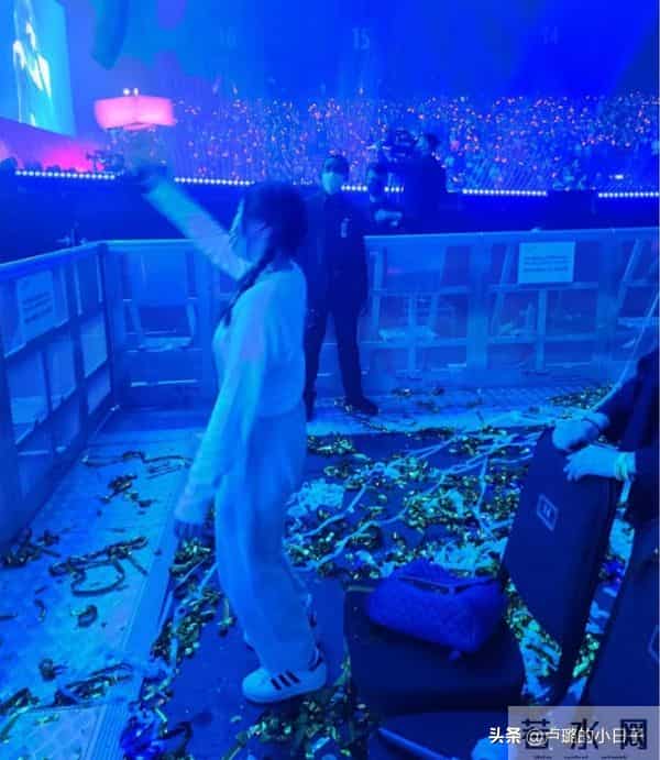 甘比和情敌在较劲，给17岁女儿生日过于低调了！