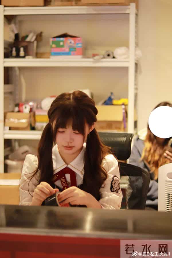 王小萌，内蒙古乌兰察布人