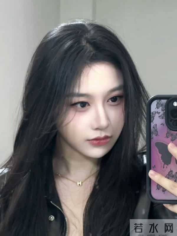 李嘉琪,河北衡水人