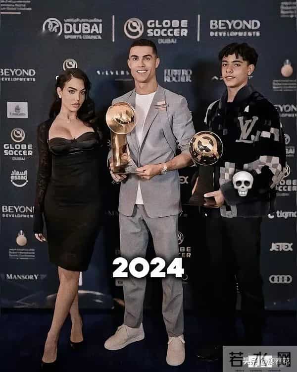 天啊C罗儿子 近两年变化太大 跳跃式生长 继承父亲颜值和身高 太帅了